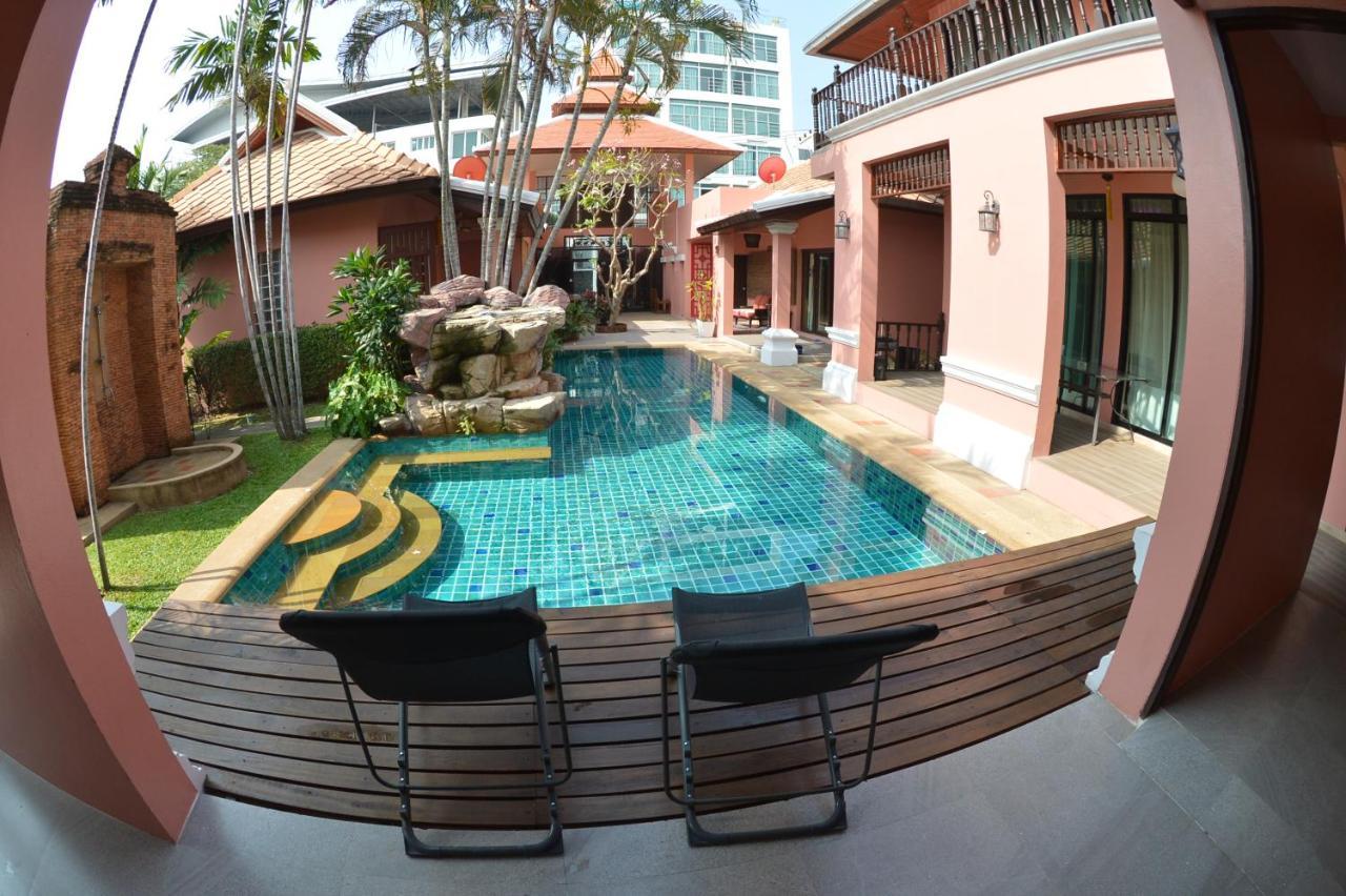 พระตำหนักวิลล่า 10 ห้องนอน พร้อมสระว่ายน้ำส่วนตัว Pattaya Eksteriør billede