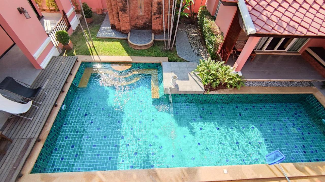 พระตำหนักวิลล่า 10 ห้องนอน พร้อมสระว่ายน้ำส่วนตัว Pattaya Eksteriør billede